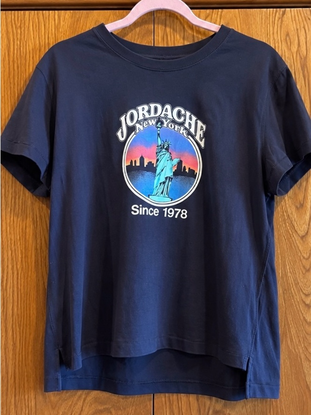 NWT Jordache Vintage NYC Statue of Liberty Graphic Tee Size L